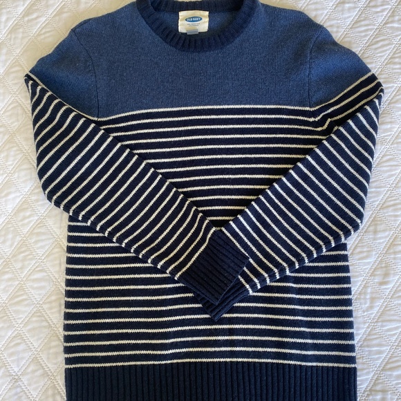 Old Navy Other - MUST GO Old Navy Sweater
